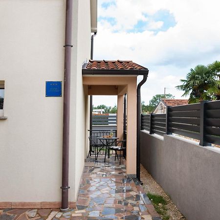 Apartment Porec Anita Екстер'єр фото