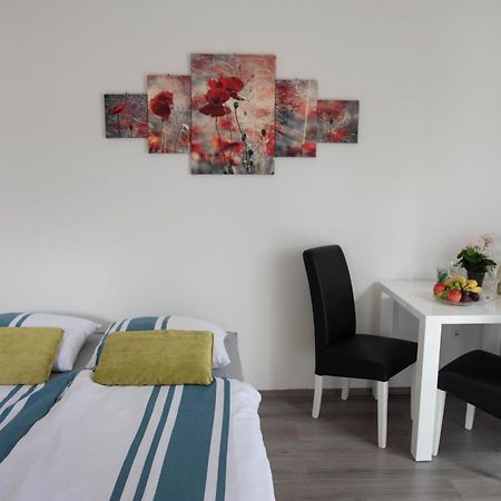 Apartment Porec Anita Екстер'єр фото