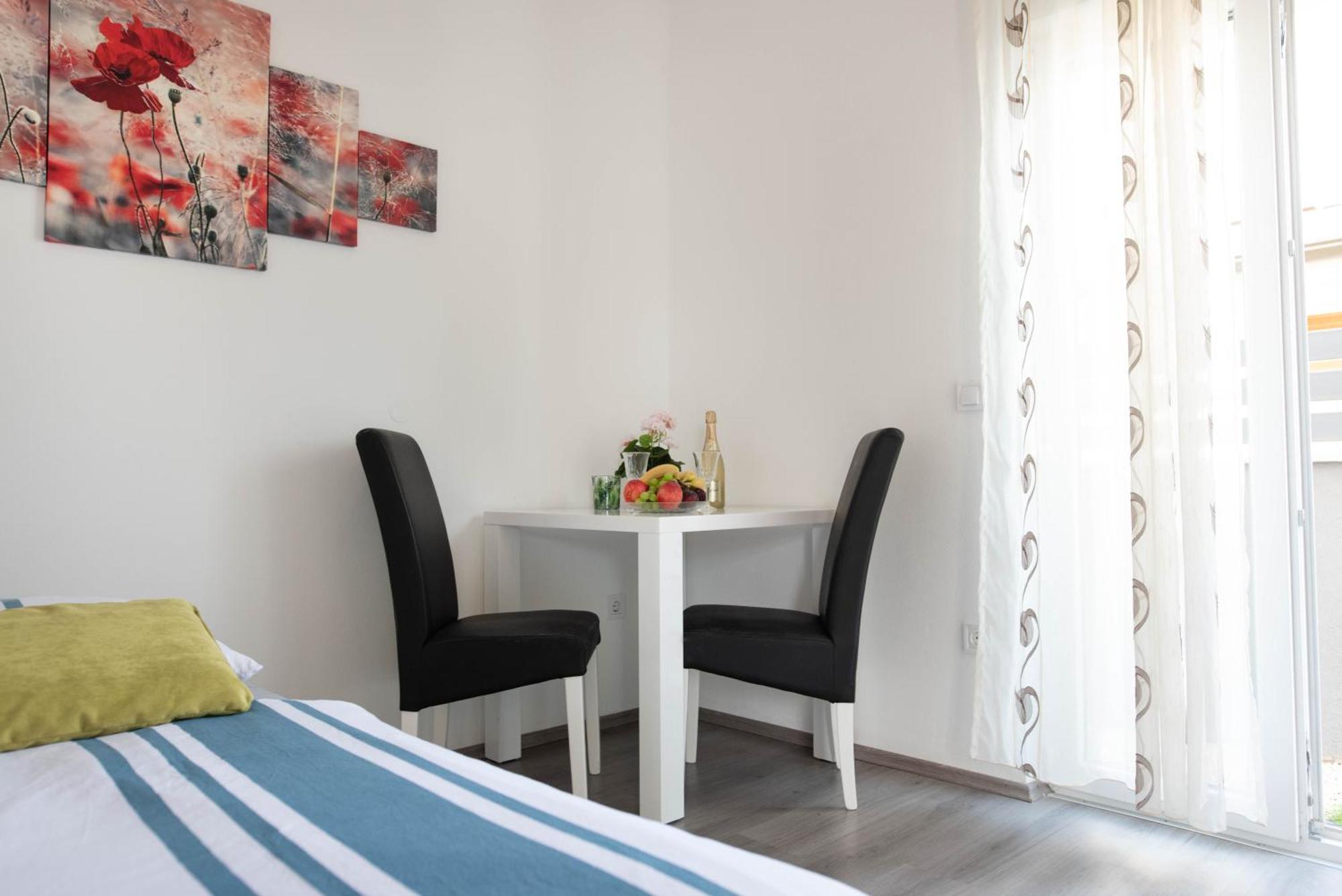 Apartment Porec Anita Екстер'єр фото
