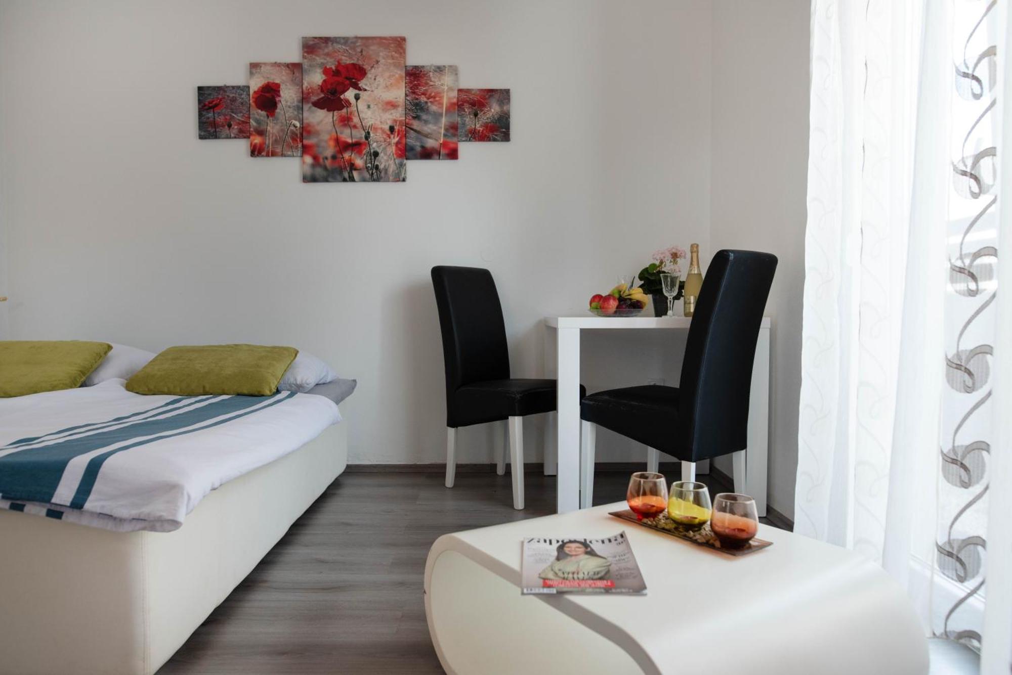 Apartment Porec Anita Екстер'єр фото